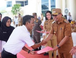 PJ Bupati Bolmut Serahkan SK Pengangkatan PPPK